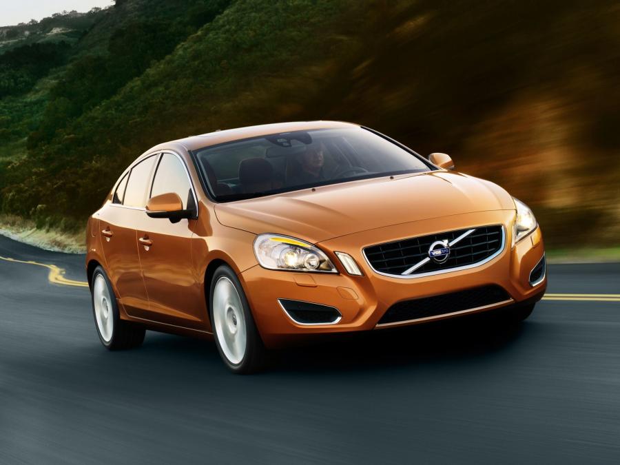  Volvo S60 2010 года  (фото 68 из 226)